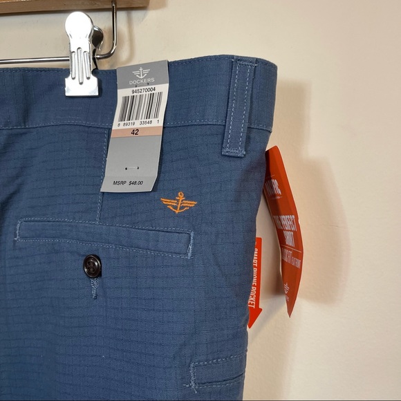 ❗️NWT Dockers The Perfect Shorts - Picture 5 of 7